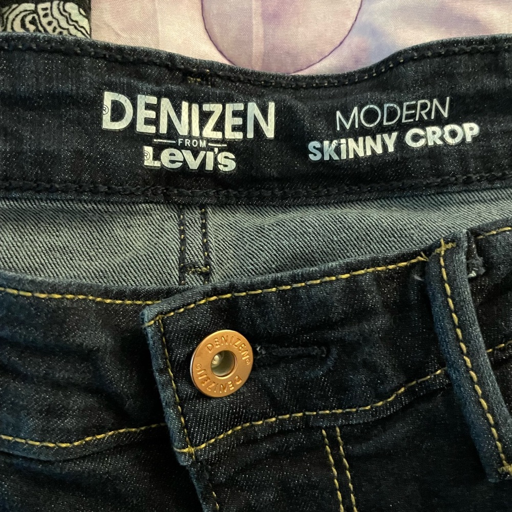 Jeans - Picture 3 of 4